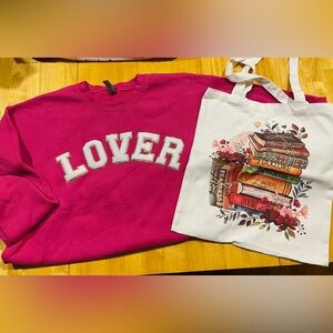 Gildan Pink 'Lover’ Sweatshirt